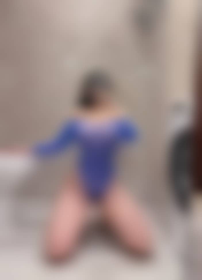 【微密圈】120斤的小王同学-蓝色透视[109P2V-432MB]