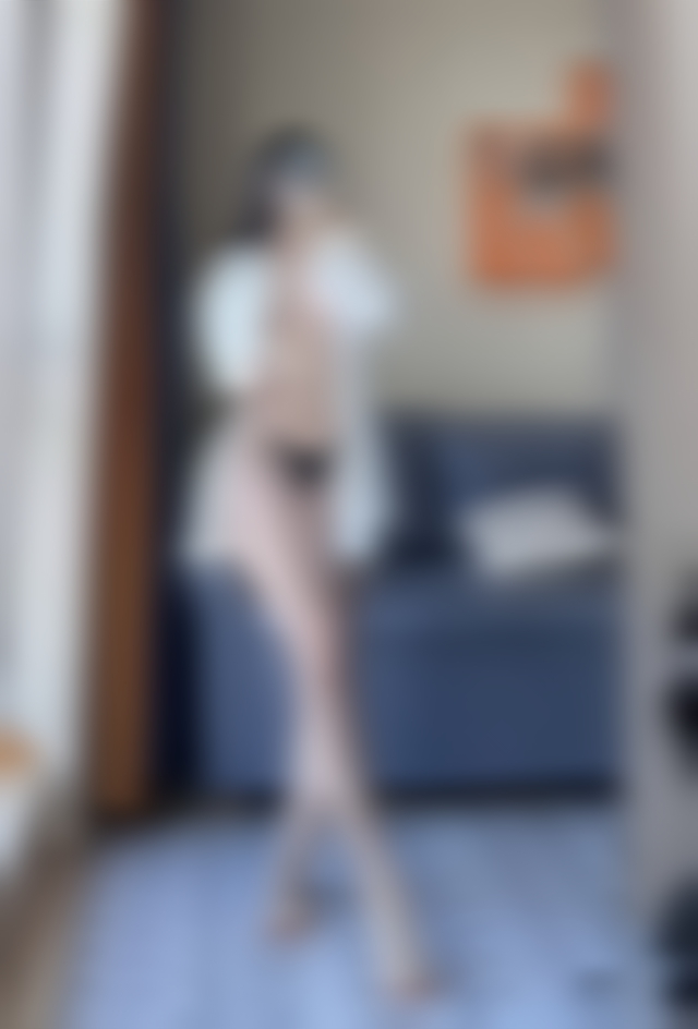 【微密圈】120斤的小王同学-黑丝肥臀[44P15V-539MB]