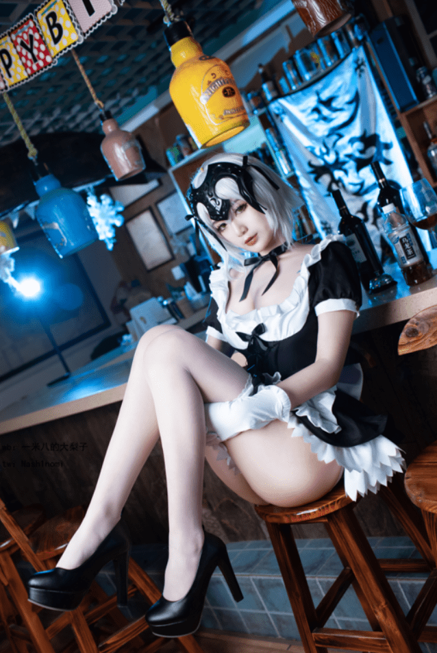 一米八的大梨子-手办女仆[29P/324MB]