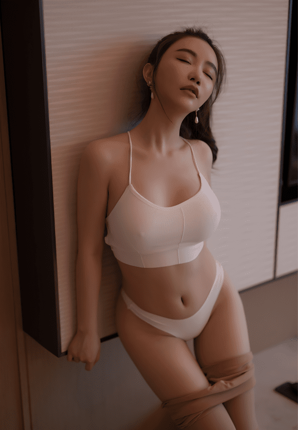 [XiuRen秀人网] 2021.08.04 No.3755 女神@Cherry绯月樱 江浙沪旅拍写真套图 [61+1P 446M]