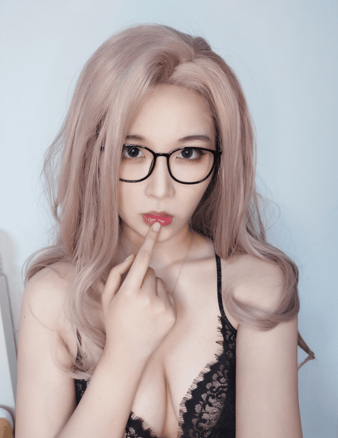 轩萧学姐–NO.015 眼镜娘 [26P-120MB]