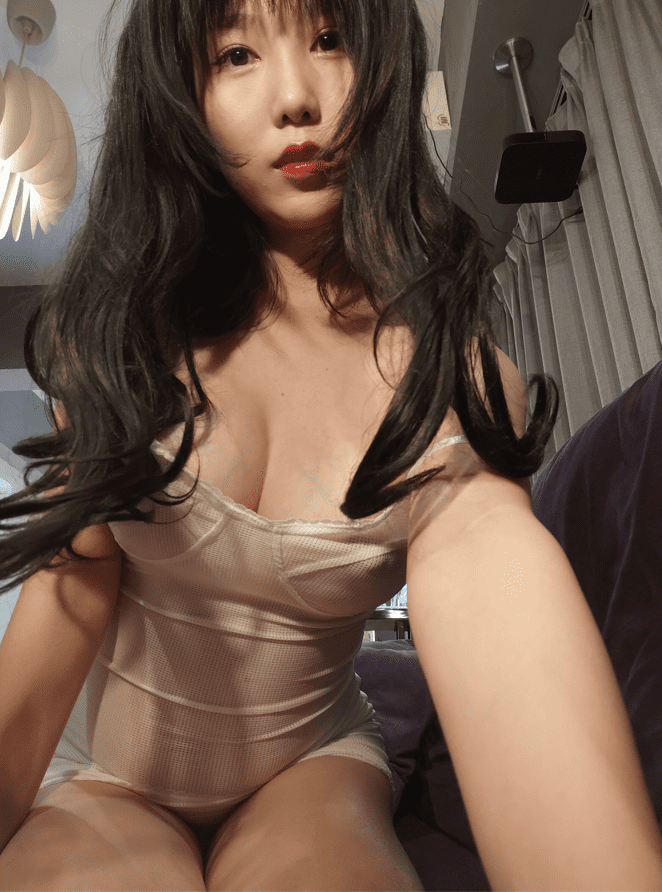 【抢鲜】抖娘-利世–NO.065 定制系列-透视吊带自拍[20P-51MB]