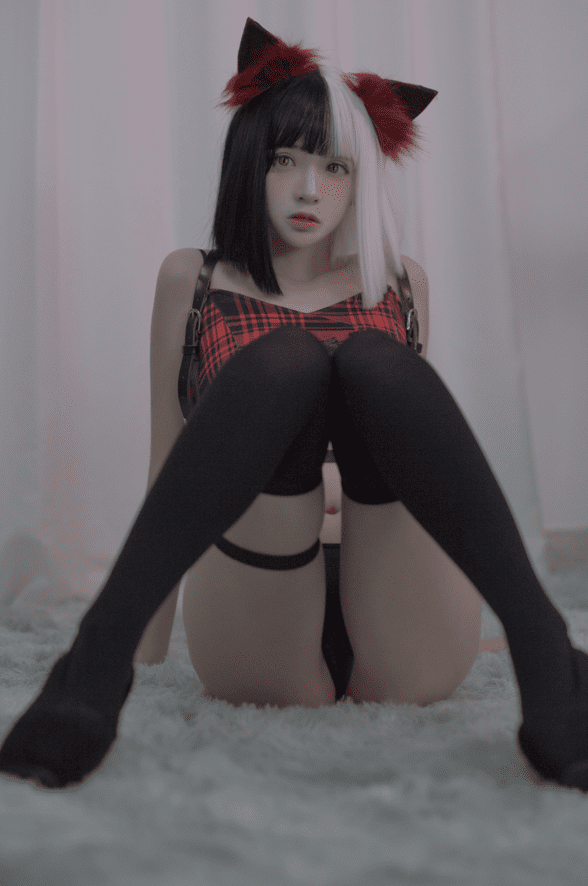 疯猫ss – NO.125 黑白魔女库伊拉 [40P-566MB]