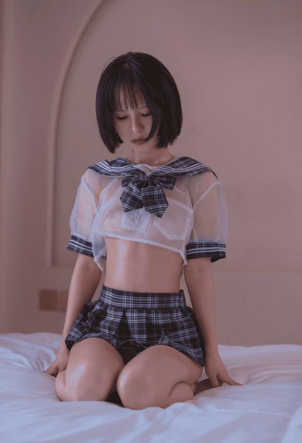 【抢鲜】晕崽Zz – NO.015 透明学生服 [33P-112MB]