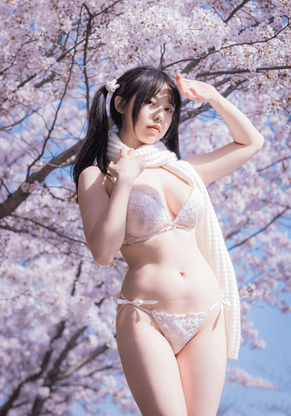 六味帝皇酱 – 樱花女友[53p-370MB]