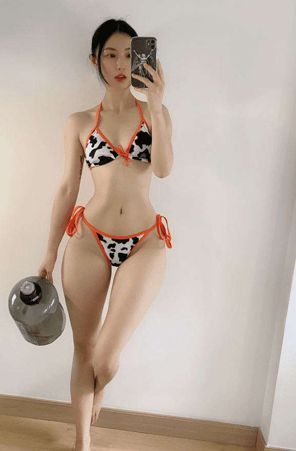 【微密圈】俏妞 – 胯宽过肩赛过神仙[365P14V-956MB]