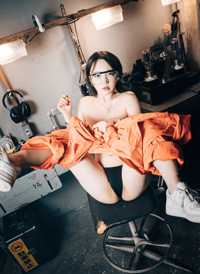 孫樂樂 – NO.049 [Loozy] Where Are My Tools[86P-1.89GB]