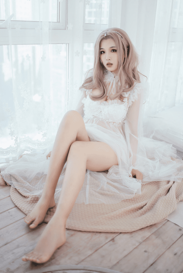 轩萧学姐 – NO.018 花嫁 [32P-175MB]