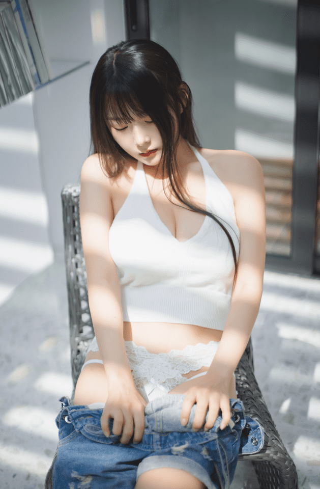 香草喵露露 – NO.043 杨枝甘露 背心牛仔背带裤 [55P1V-1.03GB]