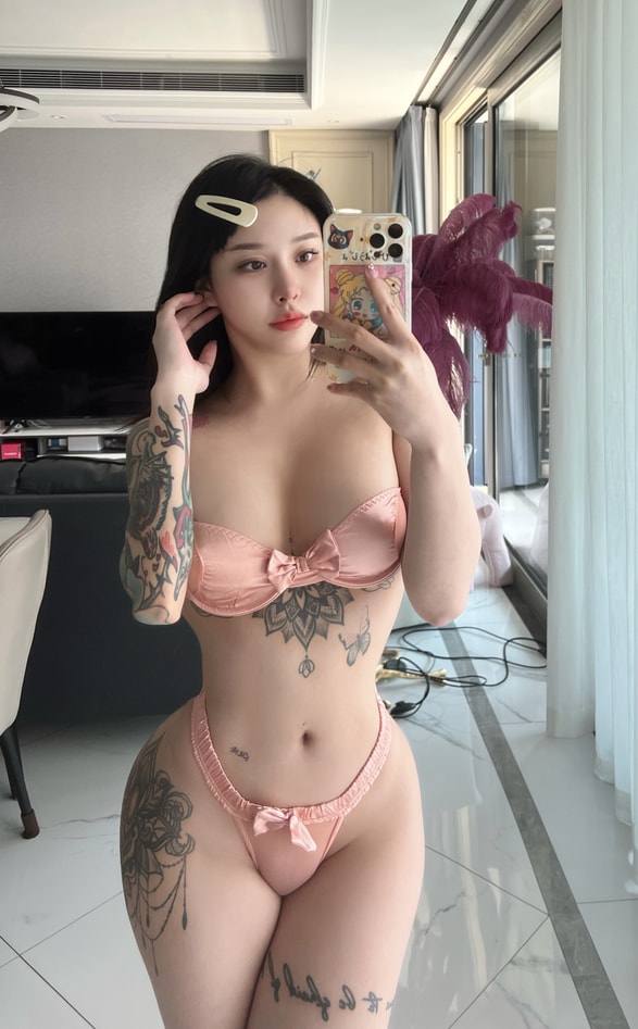 【微密圈】宋昱欣  2月-12月合集 [523P9V-1.34GB]