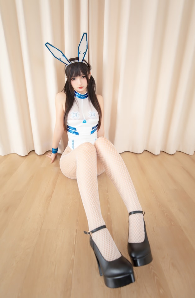 神楽坂真冬 – NO.136 赛博战兔[75P-222MB]