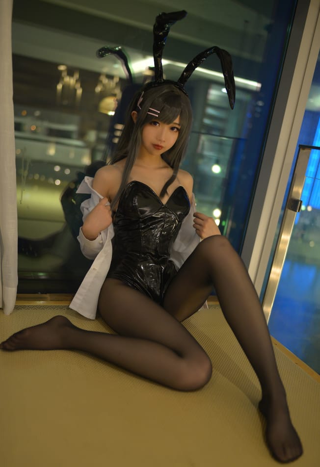 雪琪SAMA – NO.051 麻衣制服兔女郎 [58P-274M]