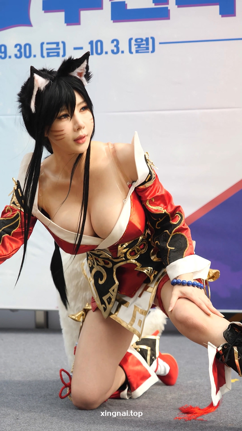 [展会]2022国际漫画节宋珠儿近距拍摄Cosplay九尾妖狐拍照时间[4v/2.8G]