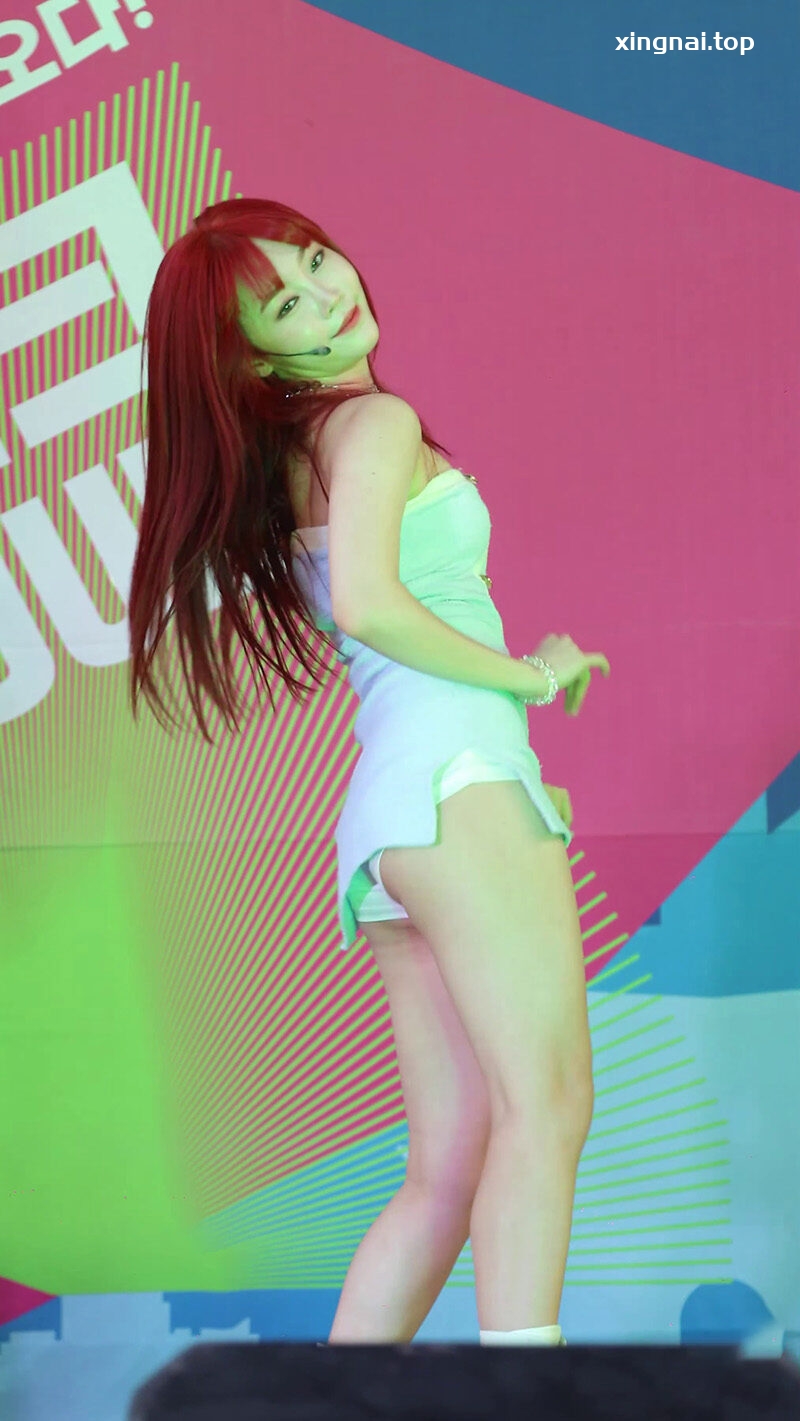 [饭拍]韩汉江公园Hey Girls演出-Jane