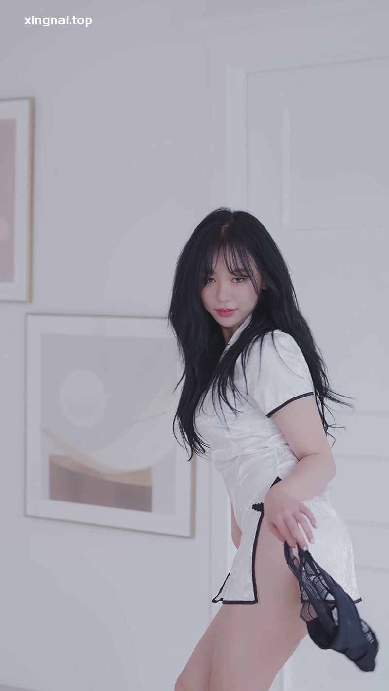 [写真]lookbook竖版拍摄Judy白色旗袍内衣拍摄现场