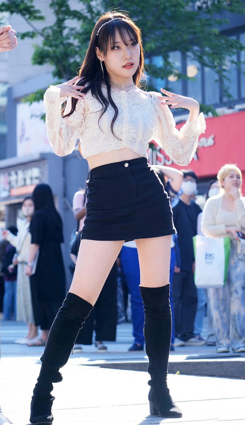 [饭拍]220505韩国女团SOUL组合新村街头短裤热舞高清合集[38v/16.32G]