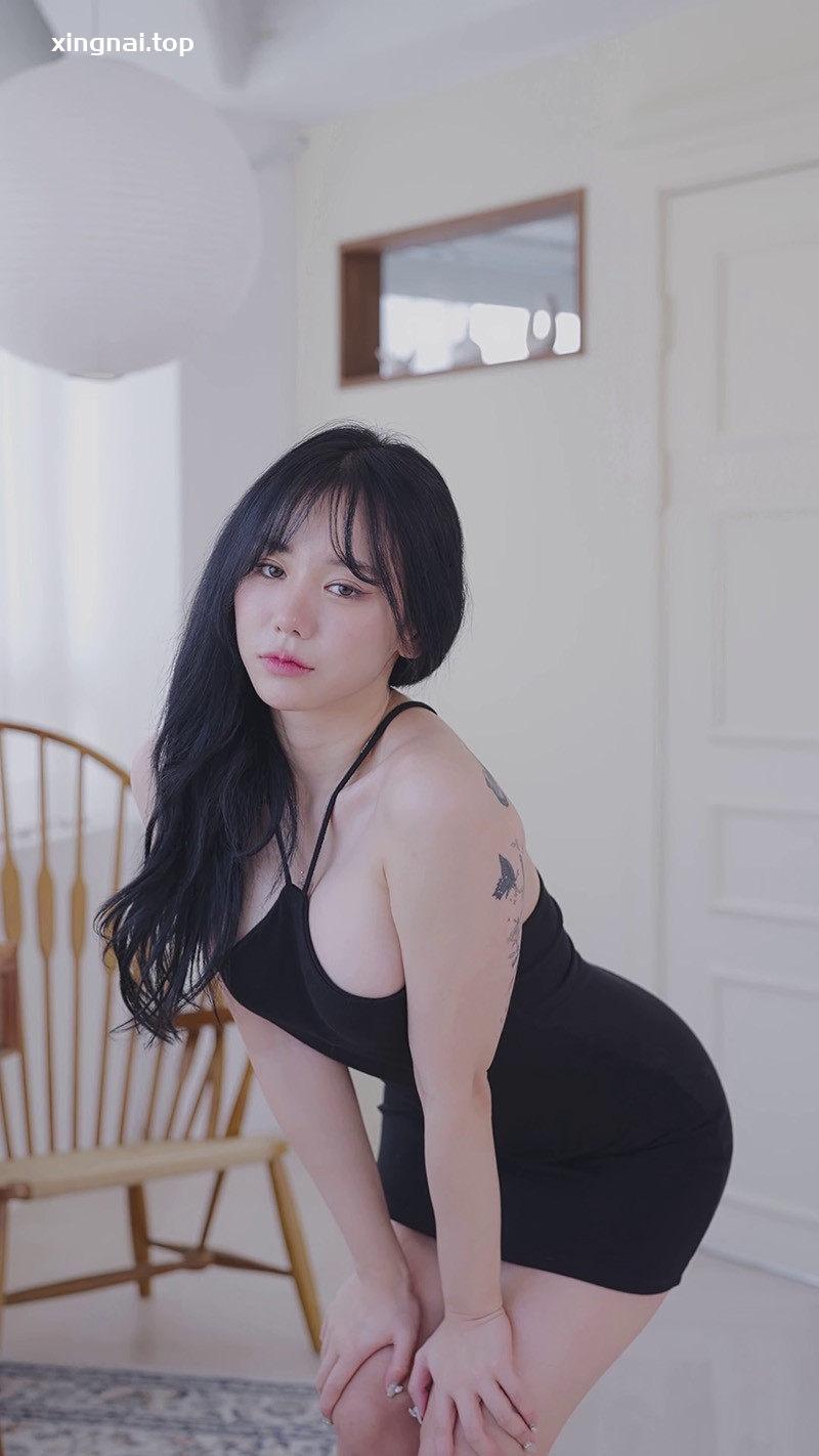 [写真]lookbook竖版拍摄Judy性感裙装内衣室内拍摄3则