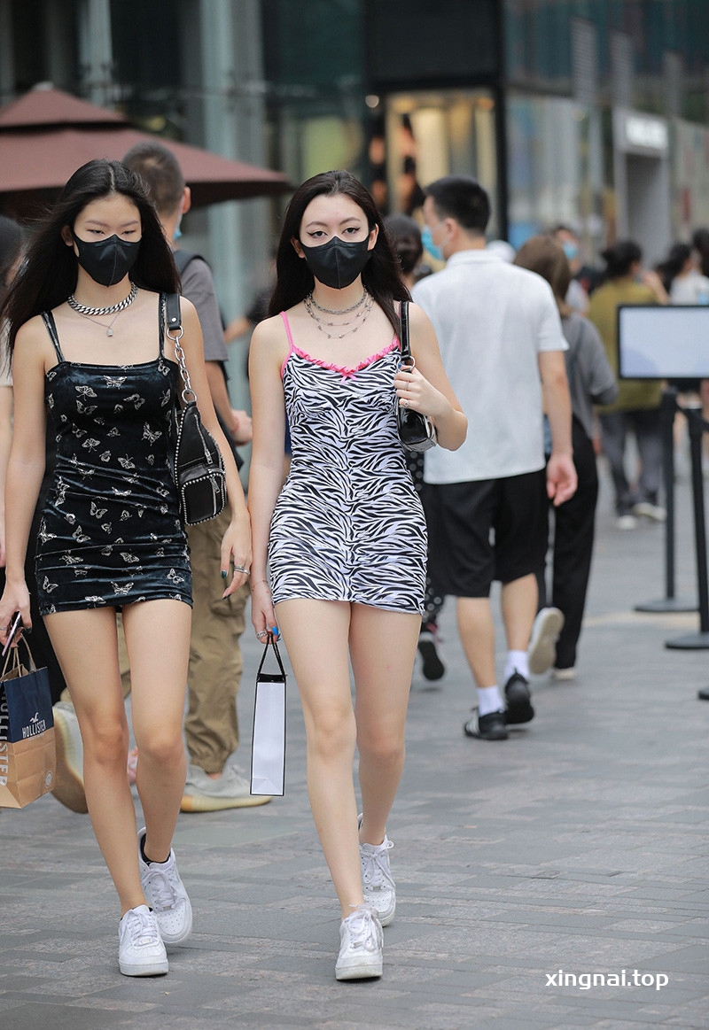 [街拍]V13.超短紧身包臀裙美女[图片/视频/1.05GB]