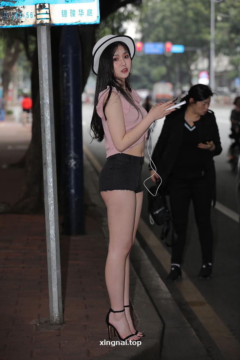 [街拍]15.可可紧身牛仔[图片/视频/19.24G]