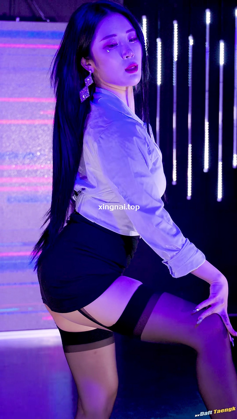 [饭拍][4k]Girl Crush 보미 BOMI 迷你裙 Miniskirt -AOA