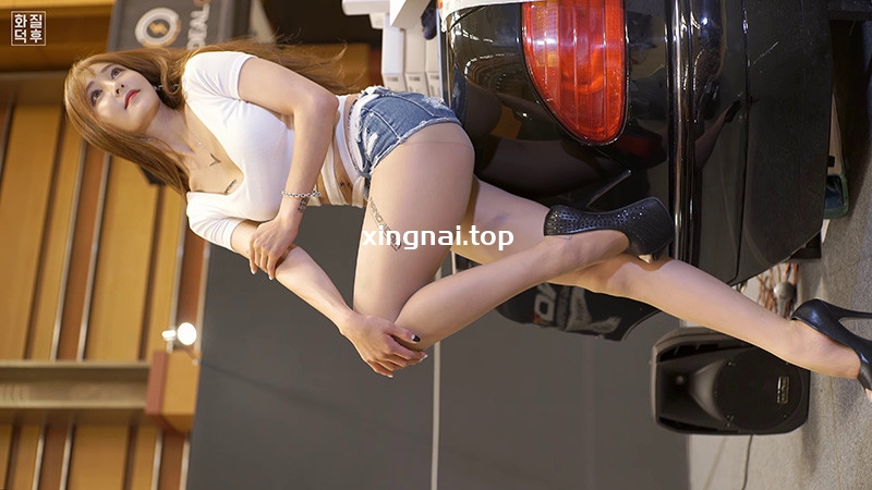 [展会][4k]韩国首尔车展性感美女车模郑夏静Jin Hajin[2v]