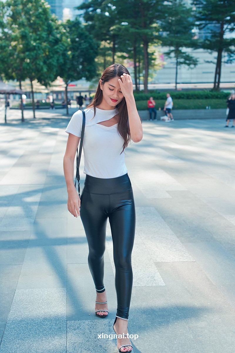 [街拍]42.紧身皮裤[图片/视频/7.23GB]