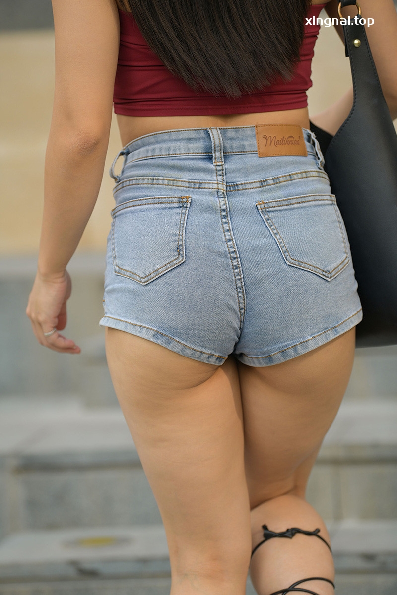 [街拍]261.牛仔热裤美臀美女[视频/图片/31.39GB]