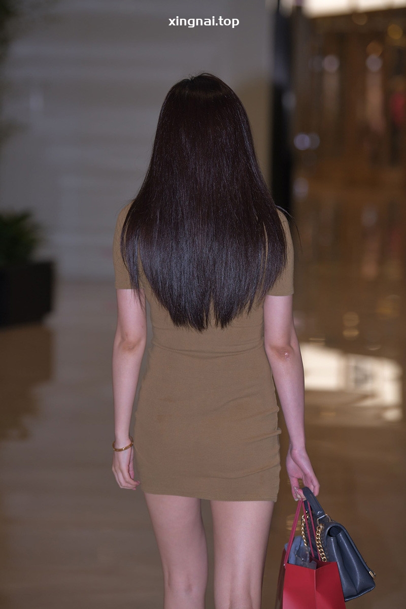 [旅拍]100.夜拍极品少妇[图片/视频/8.73G]