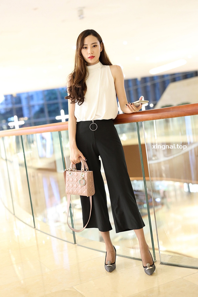 [街拍]151.赵公子的咖啡色丝袜[图片/视频/8.04G]