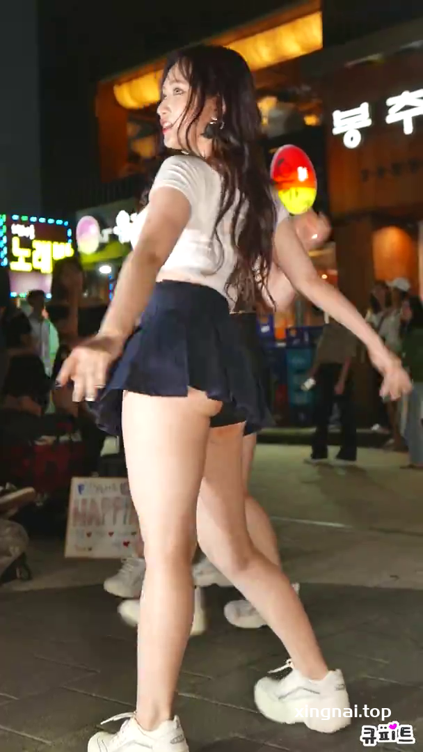 [饭拍]Happiness 위글위글(Hello Venus) 街头热舞