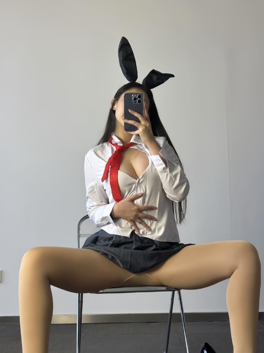 【微密圈】美邵女Baby-兔女郎学姐性感肉丝[40P1V-484MB]