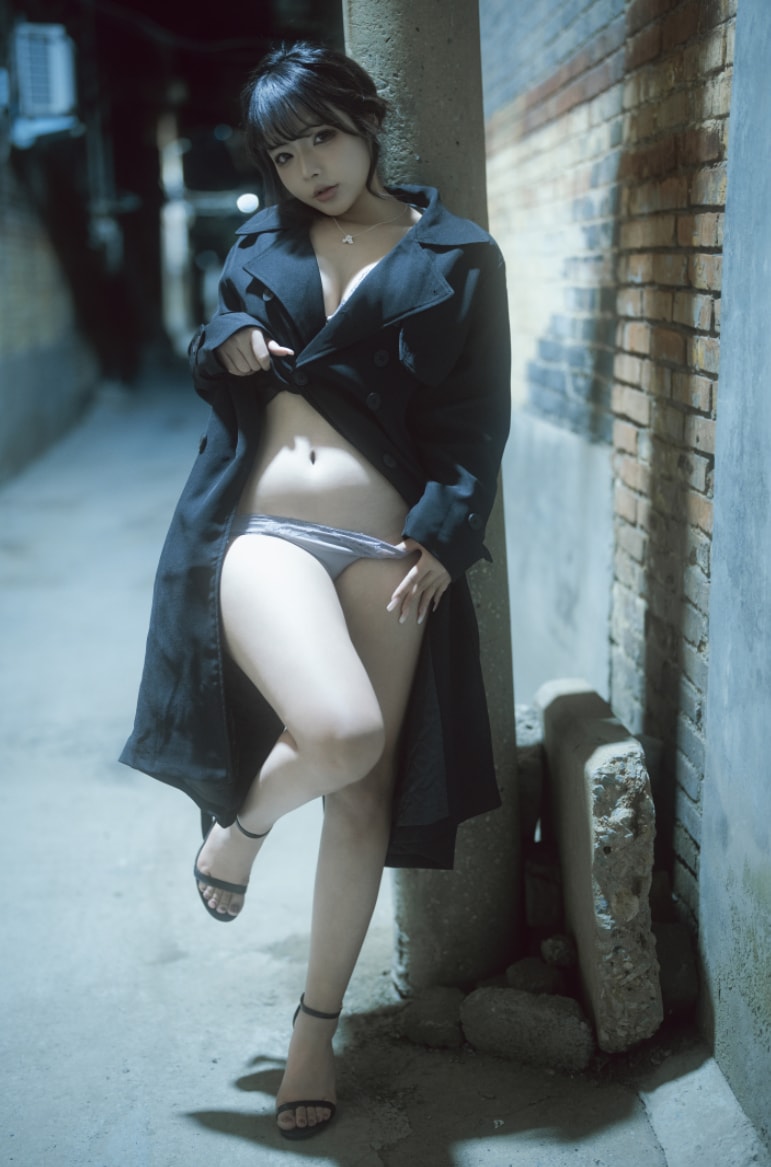 QQ20250107-121615-tuya