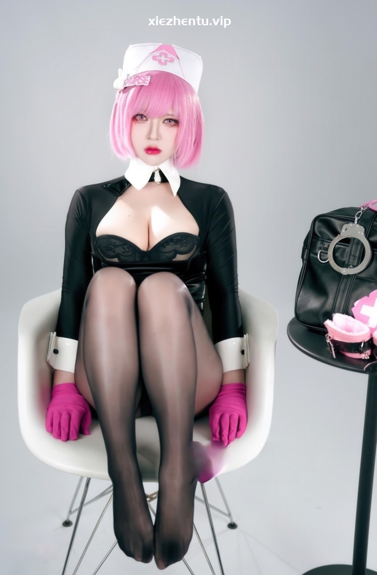 半半子 NO.106 王医生 [56P-311MB]