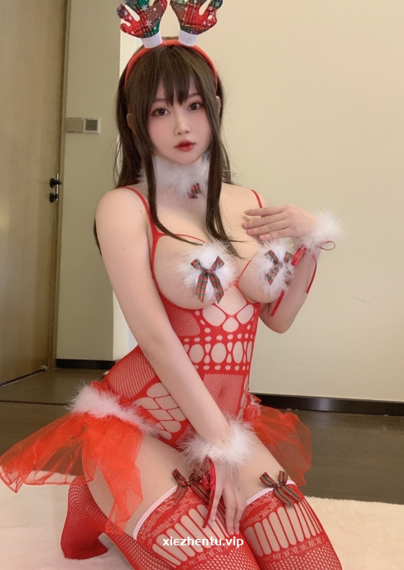 是依酱吖 – 丰满诱人写真作品套图合集【持续更新中】