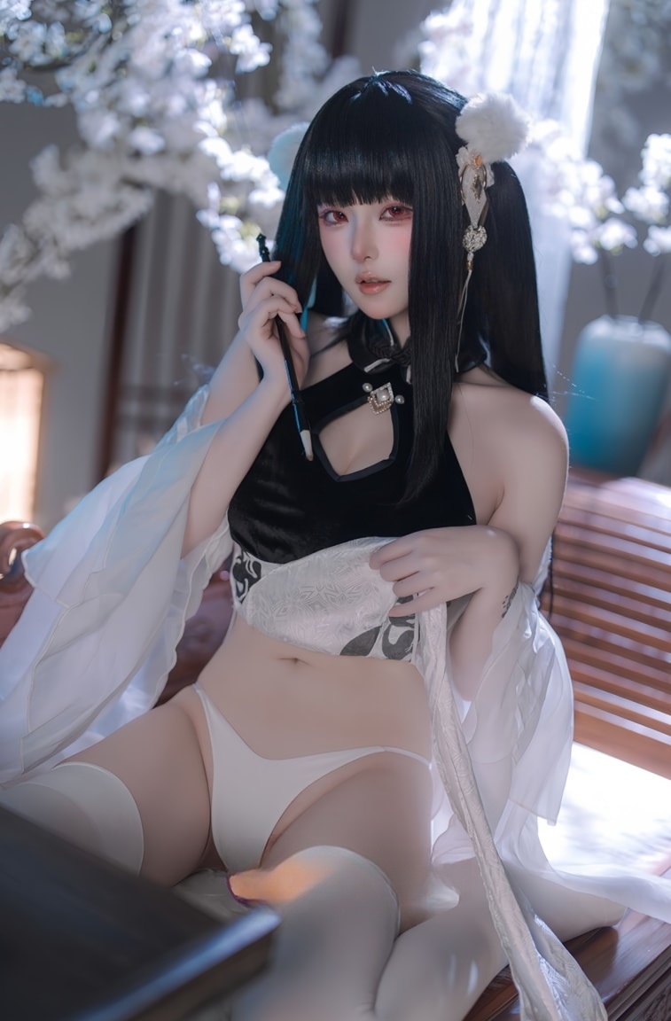 屿鱼 NO.092 碧蓝航线-史特拉塞·艳书美玉[98P-442MB]