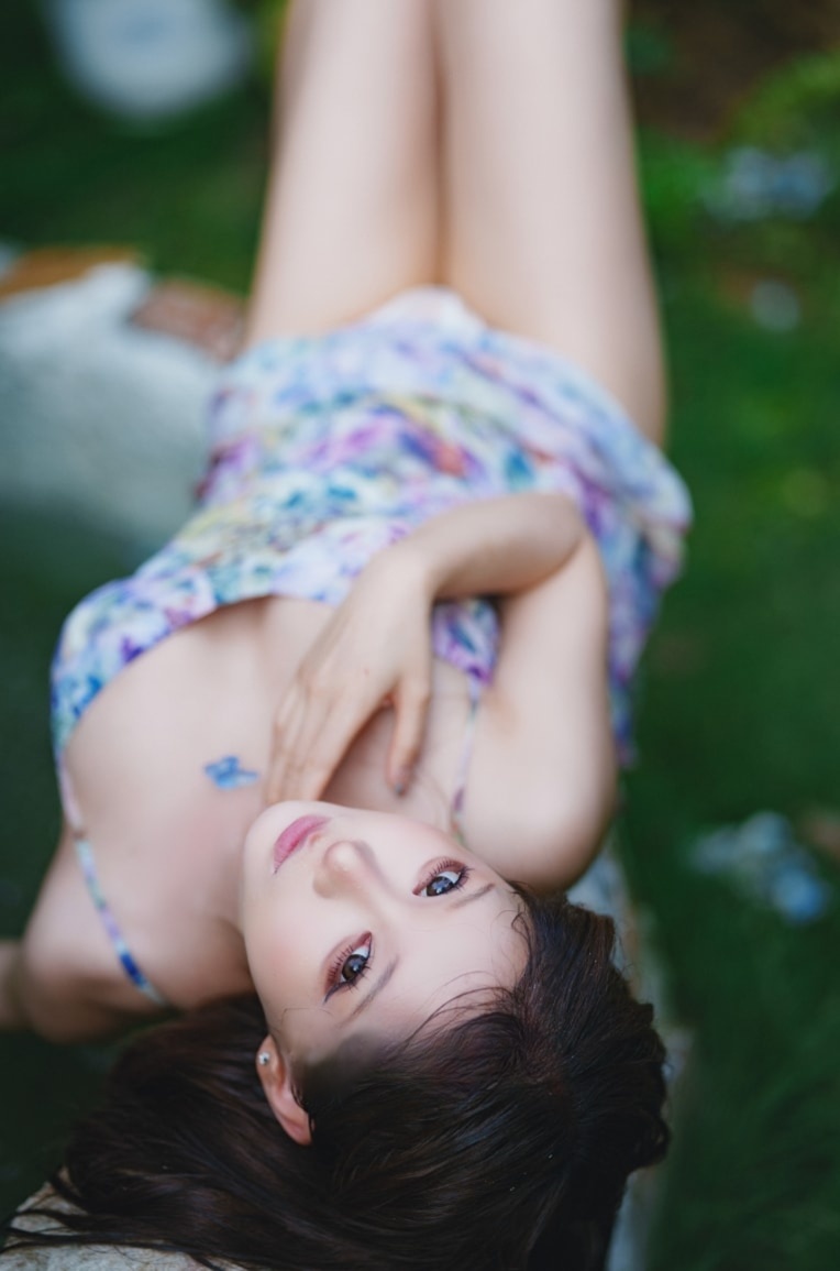 蠢沫沫 NO.402 水池碎花裙 [27P-676MB]