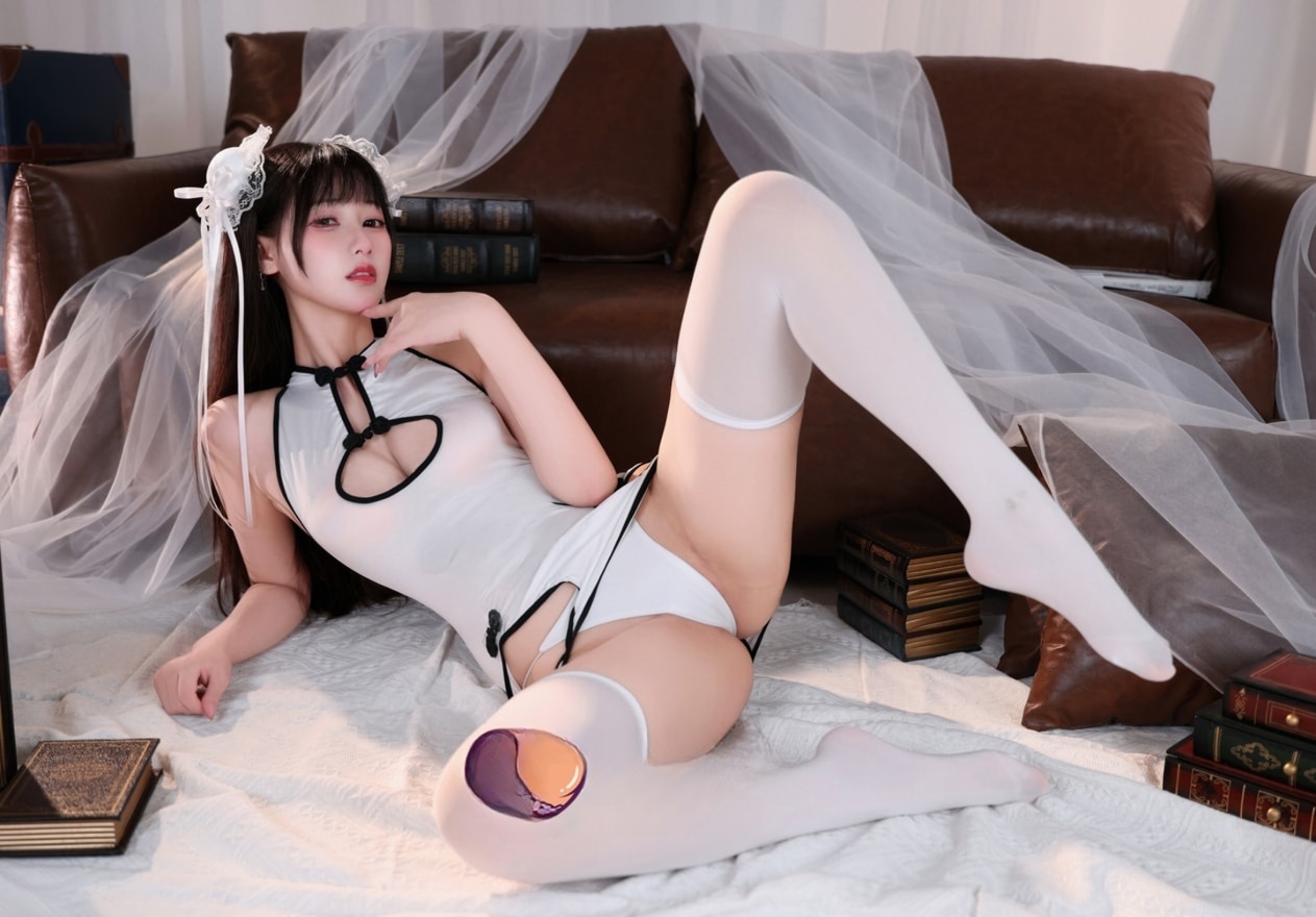 羽生三未 – NO.38 七夕白旗袍 [42P-298MB]
